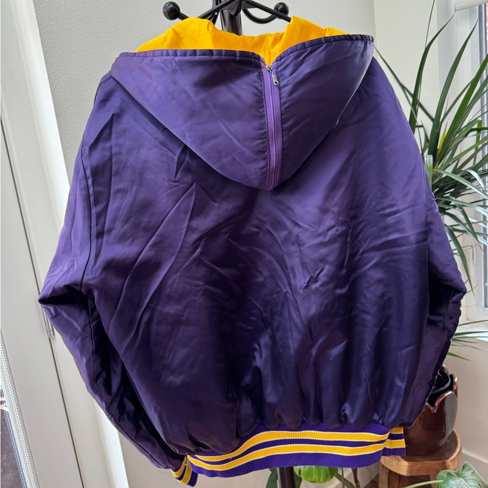 Vintage UW Huskies football jacket - Picture 4 of 4